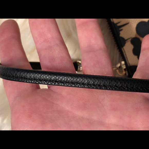 ❤️COACH❤️ - Picture 3 of 5